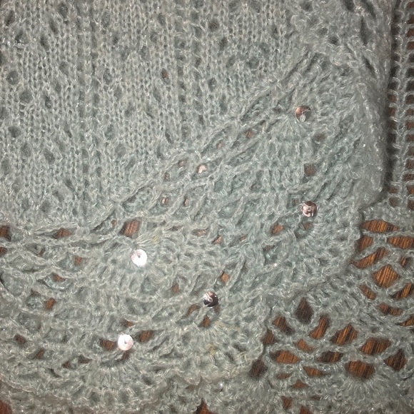 Crochet front tie sweater - Picture 2 of 4